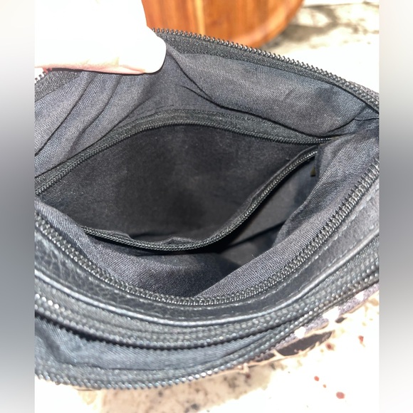 Y2K Aeropostale Leopard Print Mini Crossbody Bag Pink Accents Multi-Zip Preowned - Picture 5 of 11